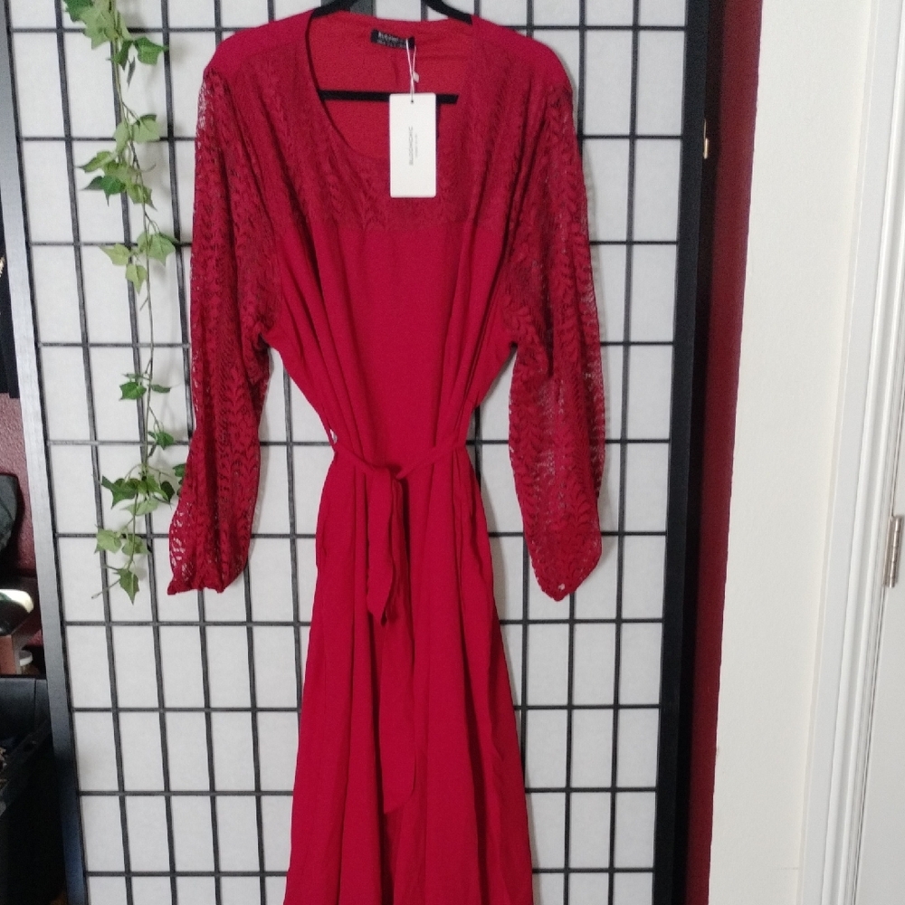 Red Lace Sleeve Maxi Dress